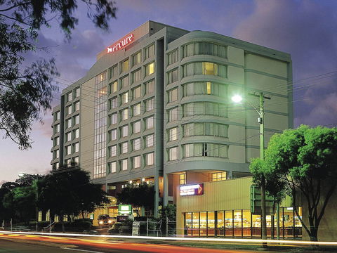 Mercure Hotel Parramatta - ACT Tourism 0