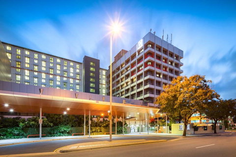 H on Smith Hotel - ACT Tourism 0