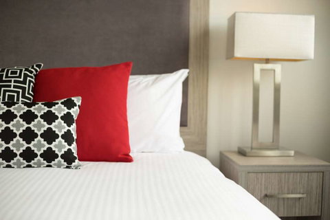 H on Smith Hotel - ACT Tourism 5