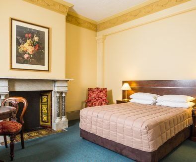 Avonmore on the Park - ACT Tourism 0