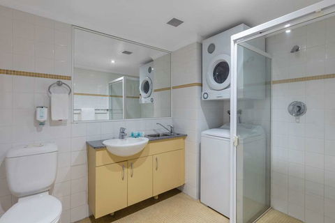 Nesuto Chippendale Sydney Apt Hotel - ACT Tourism 2