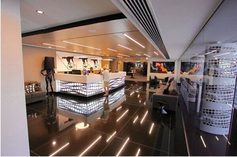 Alexandra Hills Hotel - ACT Tourism 0