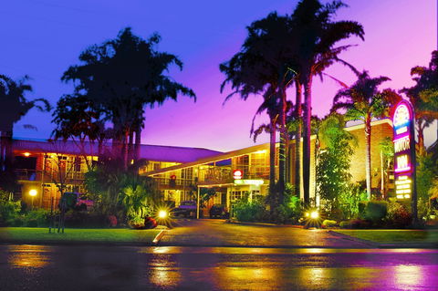 Sapphire Waters Motor Inn - ACT Tourism 1