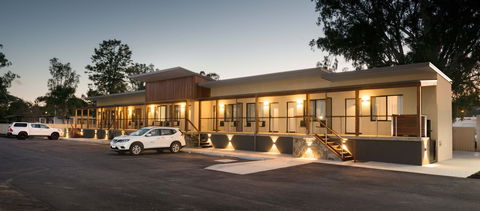 New Crossing Place Motel - ACT Tourism 0