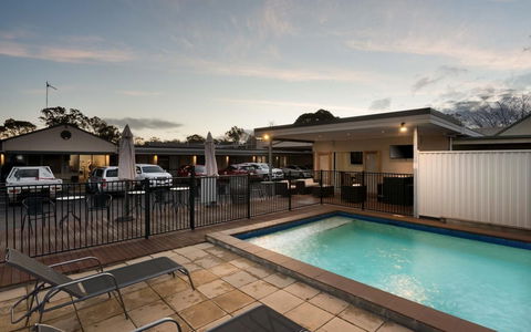 New Crossing Place Motel - ACT Tourism 1