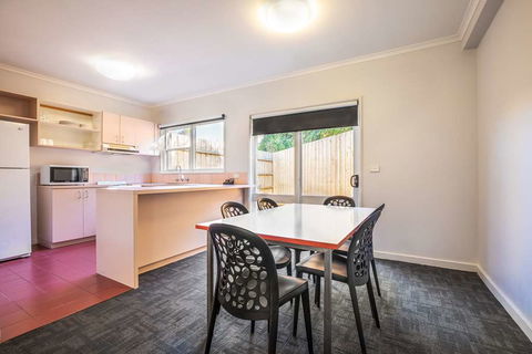 Ferntree Gully, A Nightcap Hotel - ACT Tourism 8