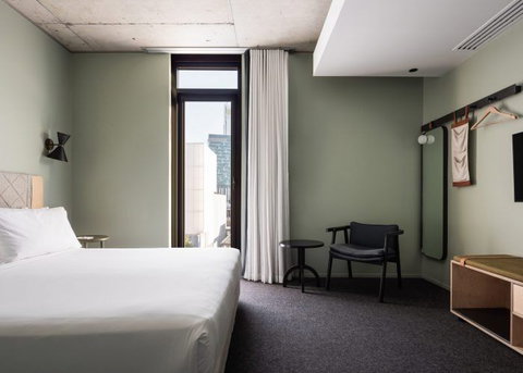 Alex Hotel, Perth - ACT Tourism 6
