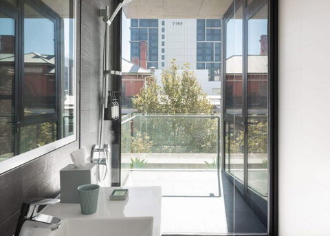 Alex Hotel, Perth - ACT Tourism 7