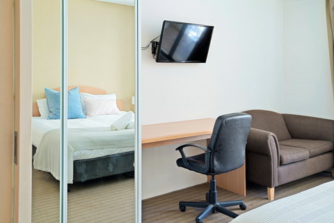 All Suites Perth - ACT Tourism 4