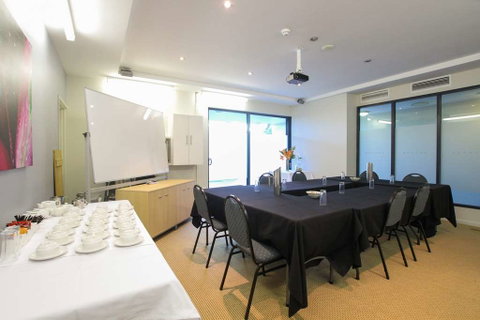 Caloundra Central Apartment Hotel - ACT Tourism 11
