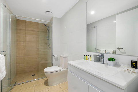 Astra Apartments Newcastle - ACT Tourism 3