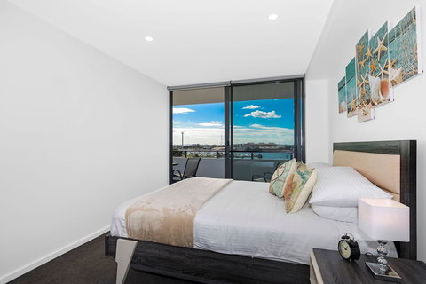 Astra Apartments Newcastle - ACT Tourism 10