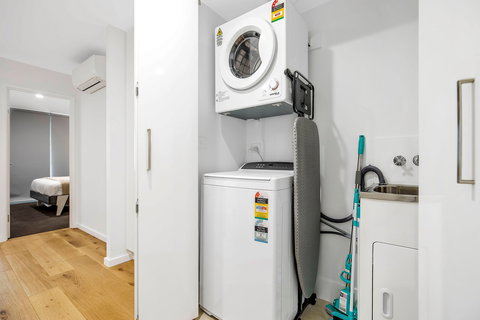 Astra Apartments Newcastle - ACT Tourism 16