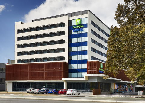 Holiday Inn Express Newcastle - ACT Tourism 0
