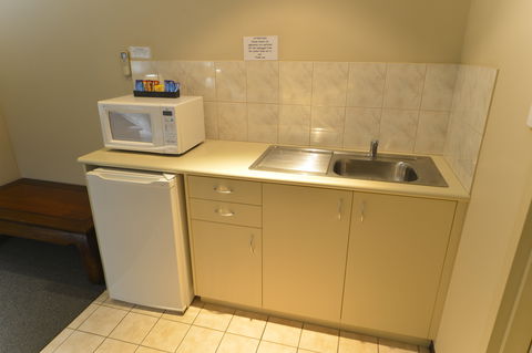 Wattle Grove Motel - ACT Tourism 5