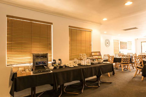 Sanno Marracoonda Airport Hotel - ACT Tourism 11