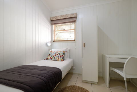 Barney Beach Accommodation Centre - ACT Tourism 5