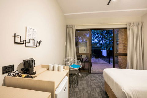 Kawana Waters Hotel By NightCap - ACT Tourism 8