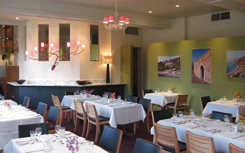 Best Western Plus The Tudor-Box Hill - ACT Tourism 10