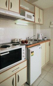 Astor Metropole & Apartment - ACT Tourism 1