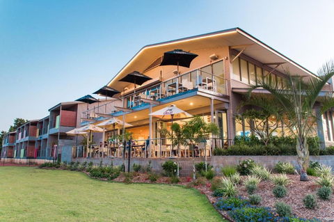 Onslow Beach Resort - ACT Tourism 2