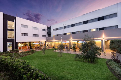 Atura Dandenong - ACT Tourism 1