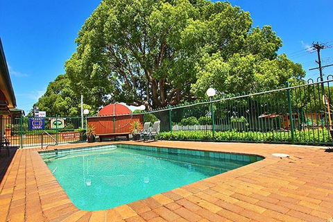 Garden City Motor Inn - ACT Tourism 1