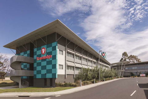 Travelodge Hobart Airport - ACT Tourism 1