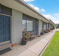 Hamilton Lakeside Motel - ACT Tourism