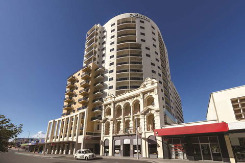 Adina Apartment Hotel Barrack Plaza - ACT Tourism 0
