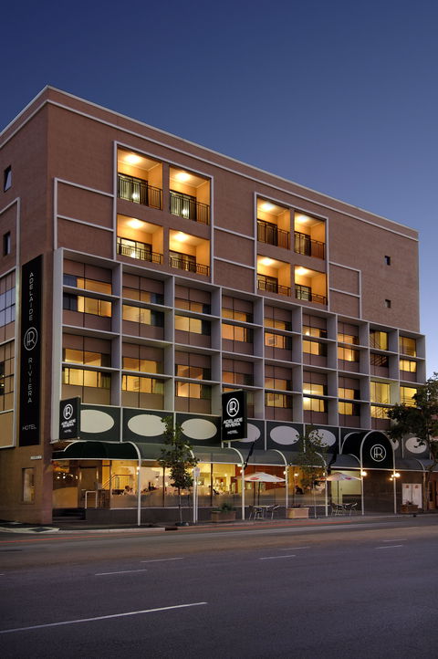 Adelaide Riviera Hotel - ACT Tourism 0