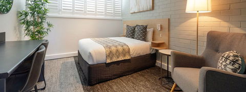 Fitzroy Motel - ACT Tourism 1