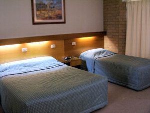 Great Eastern Motor Inn - ACT Tourism 1