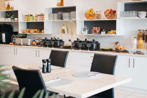 Quality Suites Banksia Gardens - ACT Tourism 10