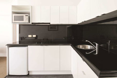 Adina Apartment Hotel Anzac Square - ACT Tourism 8