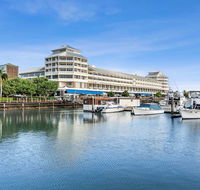 Shangri-La Hotel The Marina - ACT Tourism