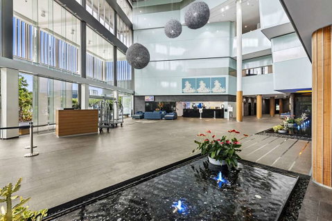 Shangri-La Hotel, The Marina - ACT Tourism 3
