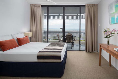 Rydges Esplanade Resort Cairns - ACT Tourism 5