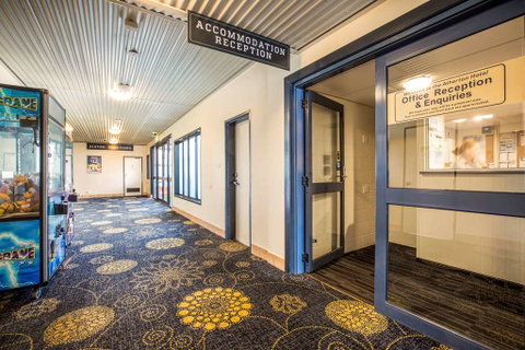 Atherton Hotel - ACT Tourism 1