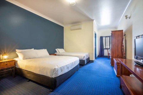 Atherton Hotel - ACT Tourism 8
