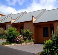 Meredith House and Mews - ACT Tourism