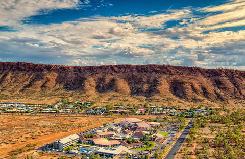 Crowne Plaza Alice Springs Lasseters - ACT Tourism 0