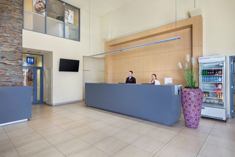 Crowne Plaza Alice Springs Lasseters - ACT Tourism 2