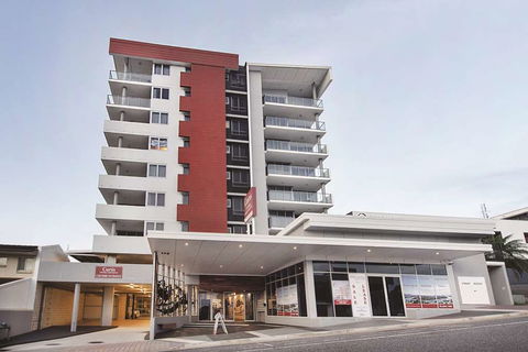 Curtis Central Apartments - ACT Tourism 0