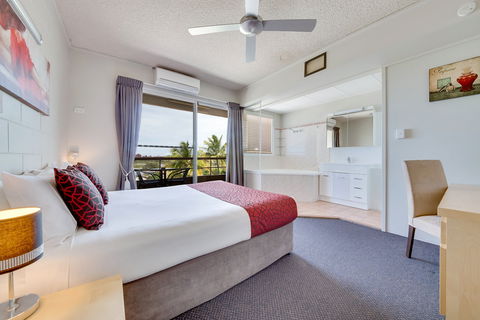 Camelot Motel - ACT Tourism 2