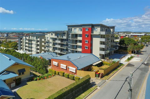Gladstone Central Plaza Apartment Hotel - ACT Tourism 0