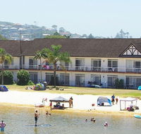 The Clan Lakeside Lodge - ACT Tourism