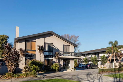 Best Western Governor Gipps Motor Inn - ACT Tourism 1