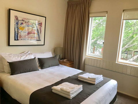 DressCircle Apts - Archer St - ACT Tourism 0