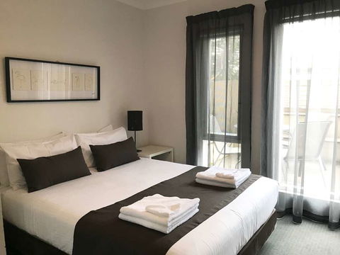 DressCircle Apts - Archer St - ACT Tourism 1
